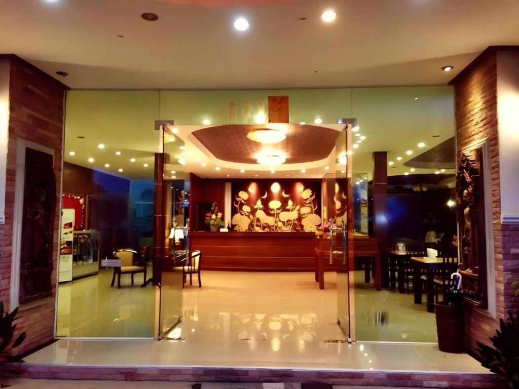 โรงแรมศิริมาธานี เลย ภายนอก รูปภาพ