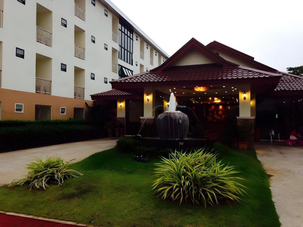 โรงแรมศิริมาธานี เลย ภายนอก รูปภาพ