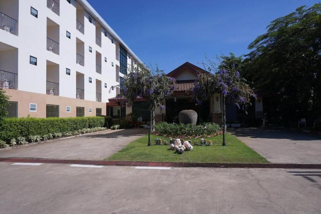 โรงแรมศิริมาธานี เลย ภายนอก รูปภาพ